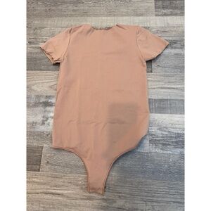 NWOT SKIMS ESSENTIAL BODYSUIT